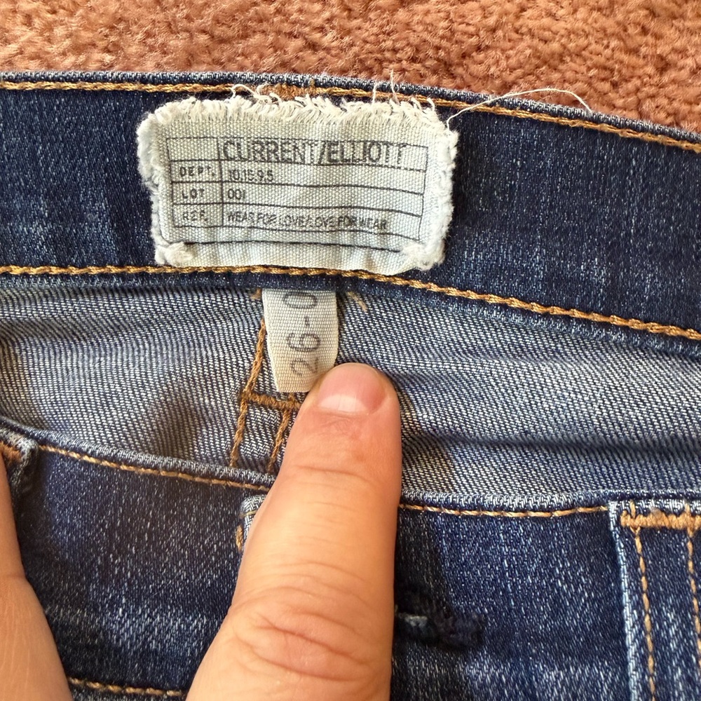 Current/Elliott Classic Blue Jeans - Picture 2 of 3